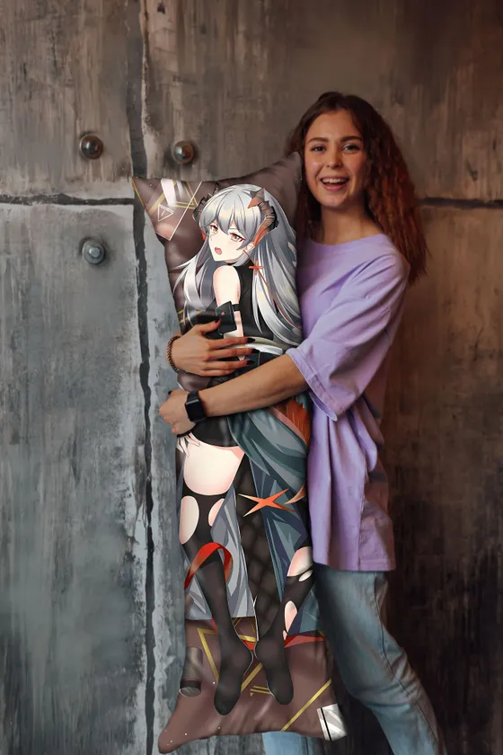 Дакимакура Сария