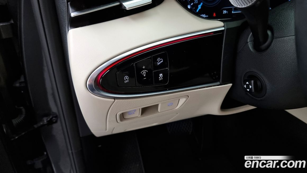 Genesis GV70 2.5T Бензин 2WD (06.2021)