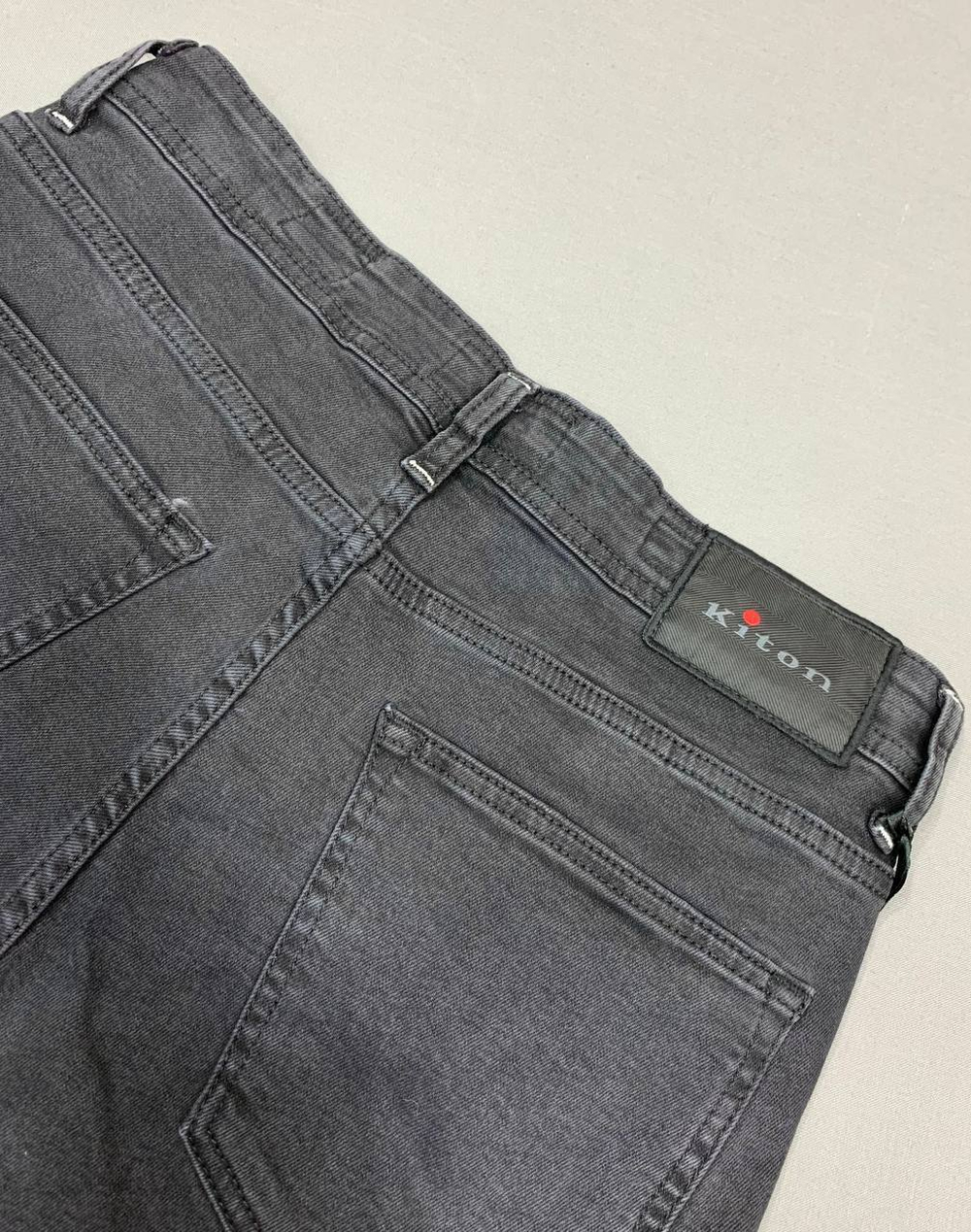 Джинсы Kiton