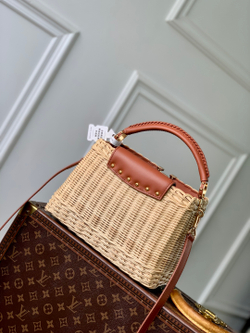 Louis Vuitton Capucines BB
