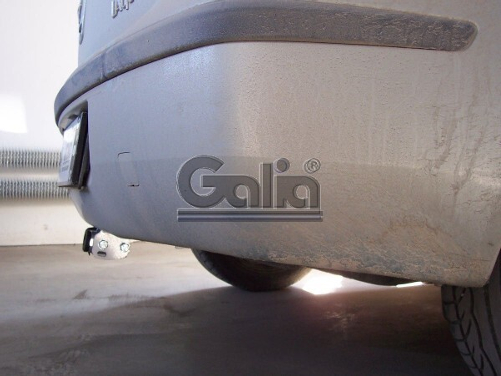 Фаркоп оцинкованный Galia R070A для Renault Laguna II лифтбек 2001-2008(паспорт и сертификат в комплекте)(без электрики)