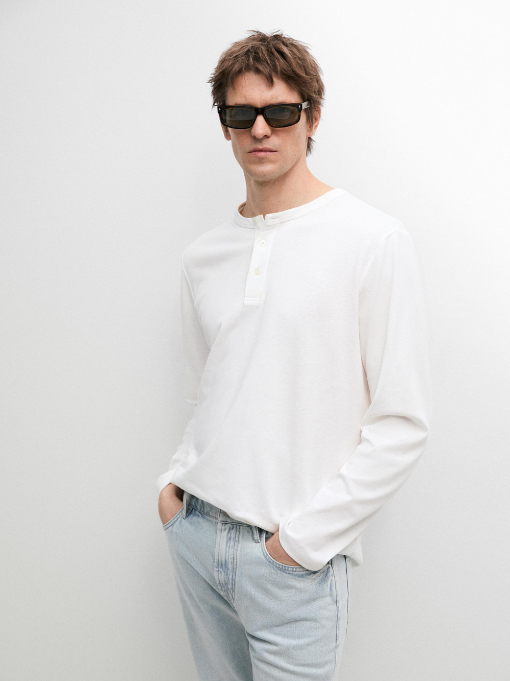 Massimo Dutti Футболка с длинными рукавами и воротником-стойкой, белый