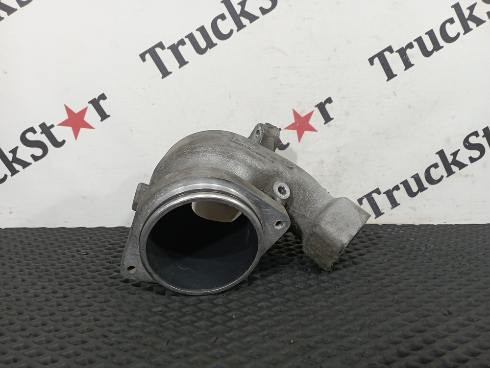 Патрубок впускного коллектора