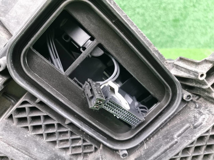 Фара левая Mercedes V w447 (2014-н.в.) LED