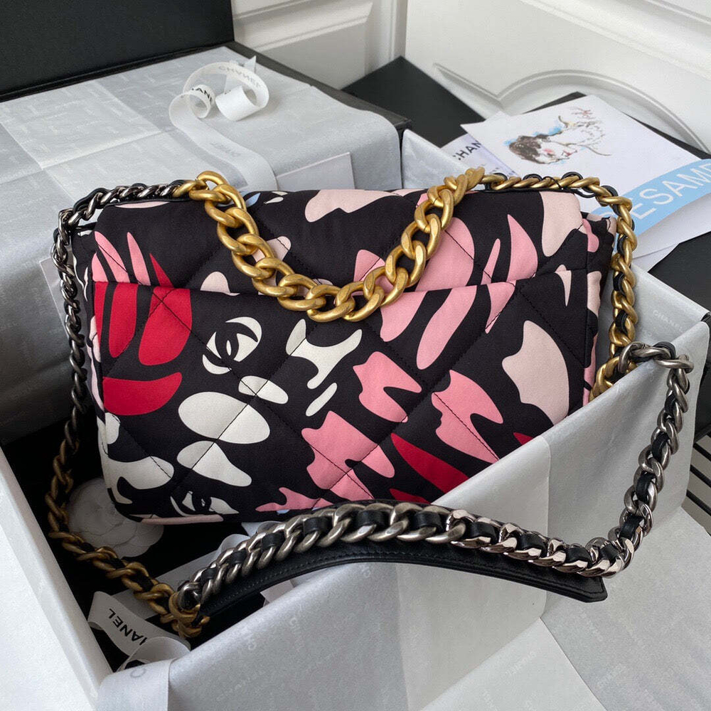 Chanel 19 30 cm
