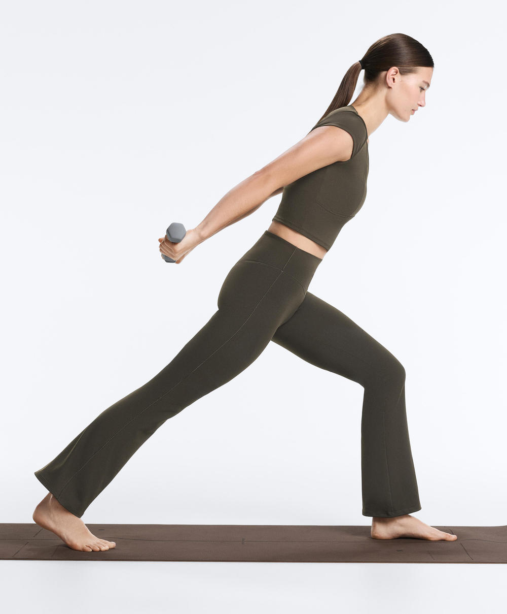 OYSHO Брюки-клеш с высокой посадкой Evermove, коричневый