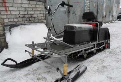 Мотобуксировщик РАЗГУЛЯЙ-17 Стандарт с лыжным модулем