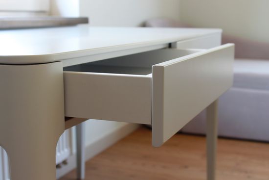 Стол письменный Type 140*70 см (светло-серый)