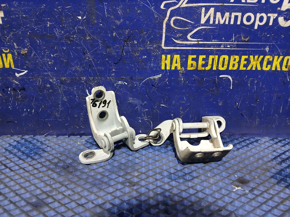 Петля двери задней левой Honda CR-V 2011-2016