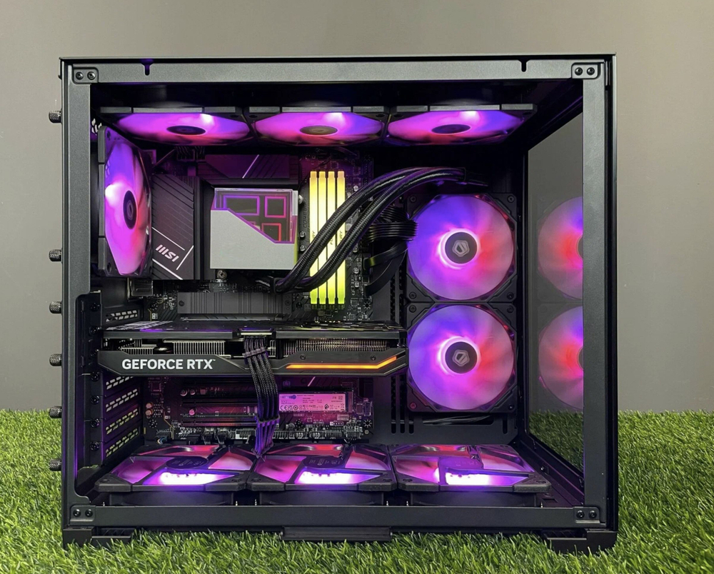 RTX5070 12Gb Мощный игровой компьютер Core i7 13700KF/ 32GB / 2000Gb SSD/800W/Win 11 PRO