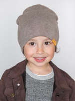 детская шапка из турецкой шерсти серо-коричневая