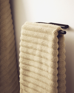 Полотенцесушитель Arely из черного металла