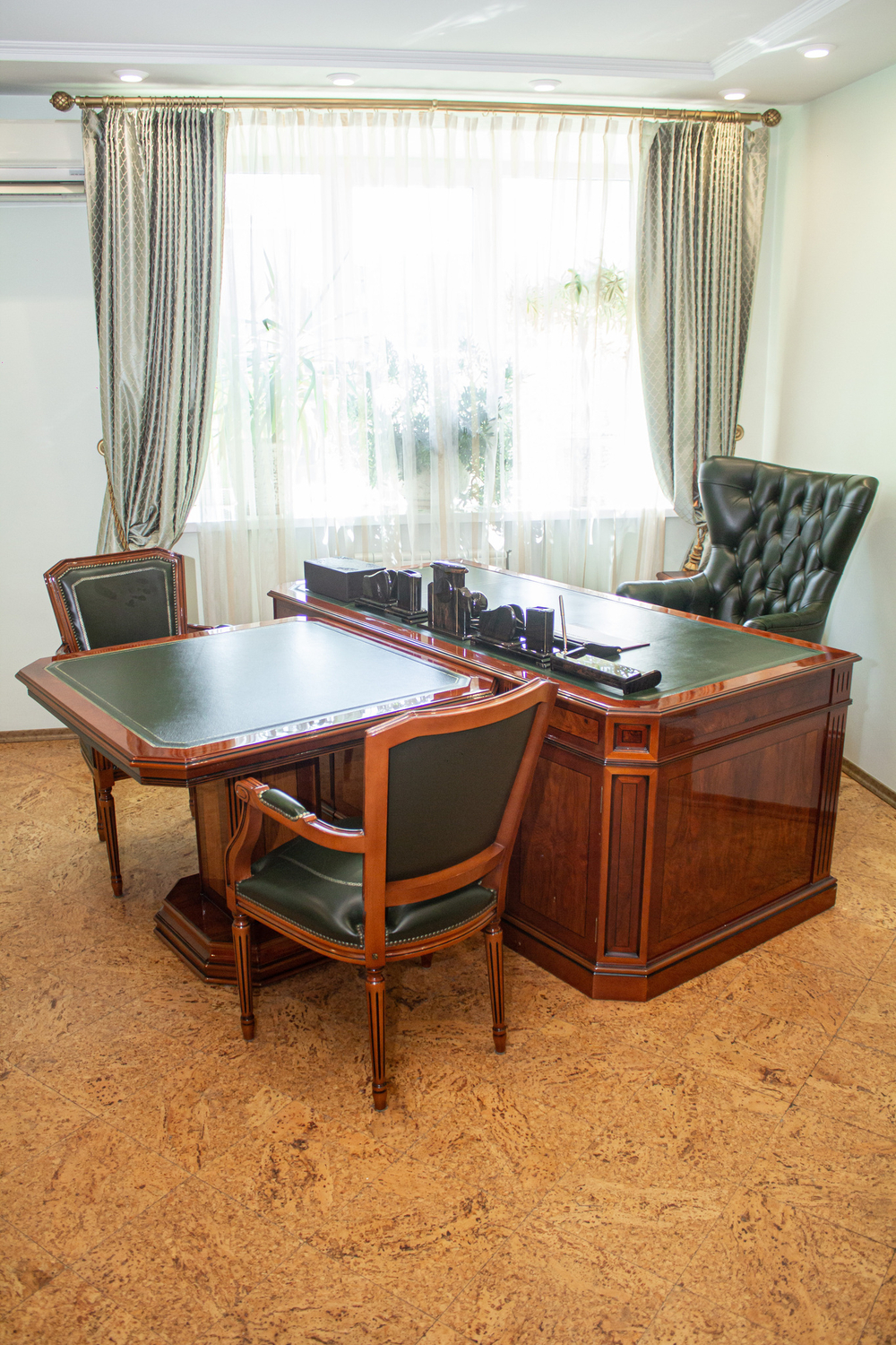 Стол руководителя Испания,  ArtMobile