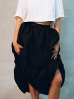 Noir skirt