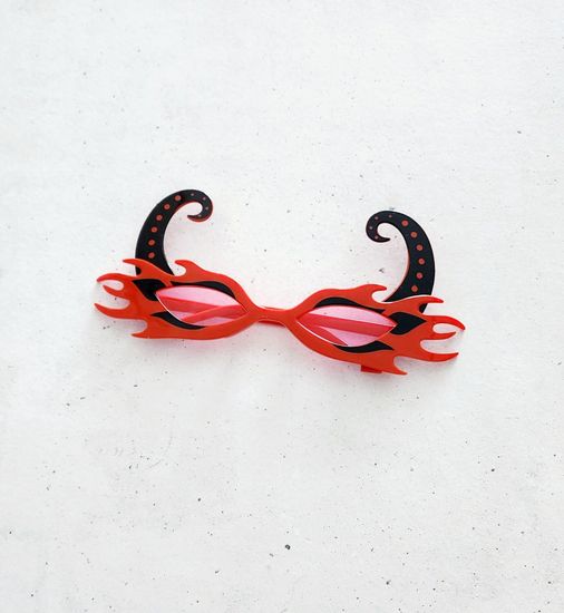 Очки Черт жёлтые с зелёным