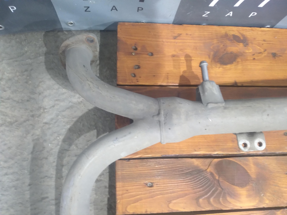 Глушитель  средняя часть Lexus ES 6 12-18 Б/У Оригинал 1742031520