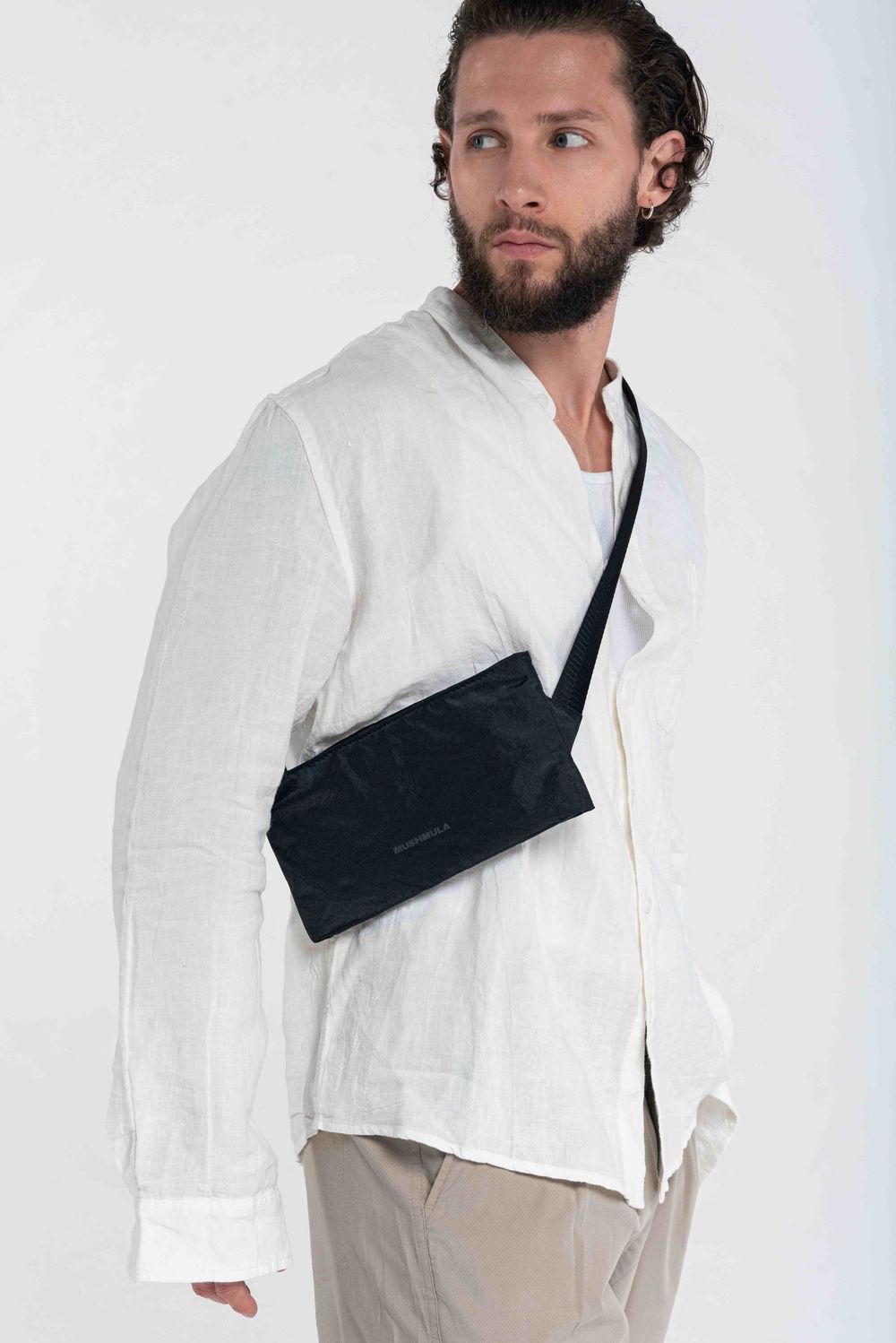 Сумка Mushmula C2 Базовый слинг черная