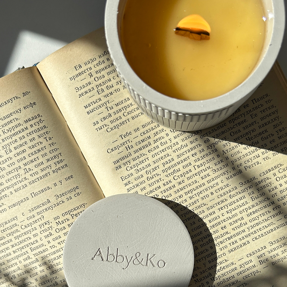 Свеча Abby&Ko "Хрустящий тост с маслом"