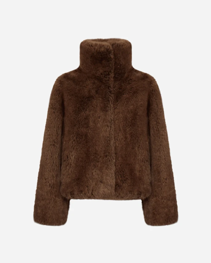 Длинная шуба из экомеха