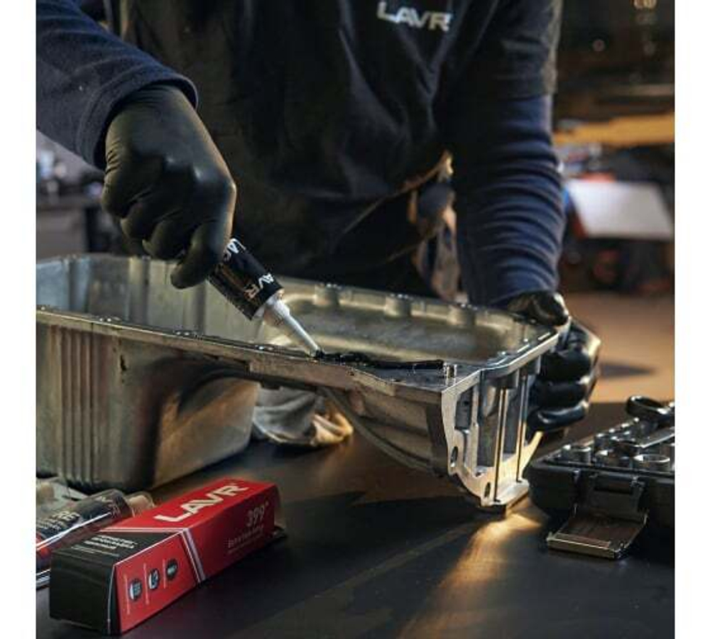 ГЕРМЕТИК-ПРОКЛАДКА LAVR ВЫСОКОТЕМПЕРАТУРНЫЙ ЧЕРНЫЙ 85Г LN1738