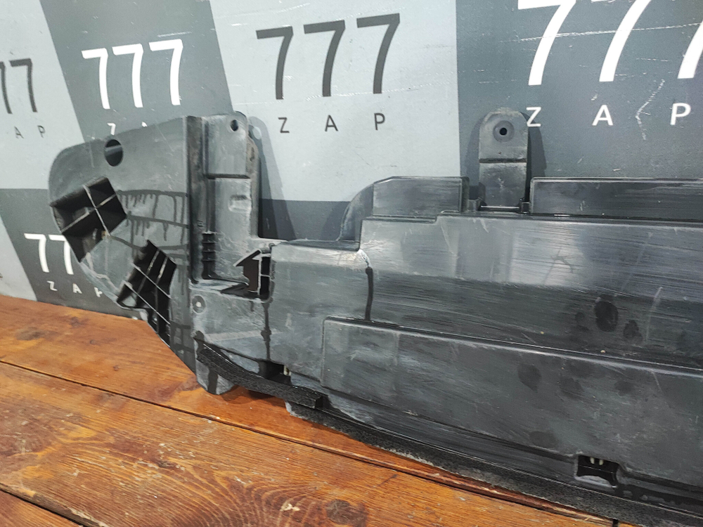 Пыльник защита переднего бампера Toyota Camry (XV70) 17-нв Б/У Оригинал 5261833060