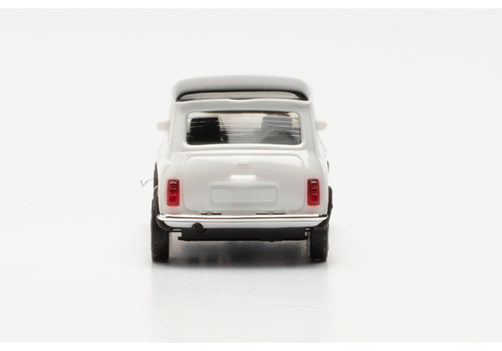 Автомобиль Mini Cooper Klassik, белый