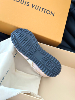 Louis Vuitton Run Away Trainer