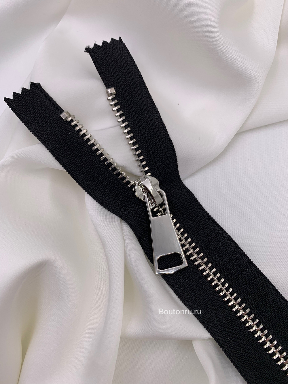 Молния черная серебро  с массивным бегунком