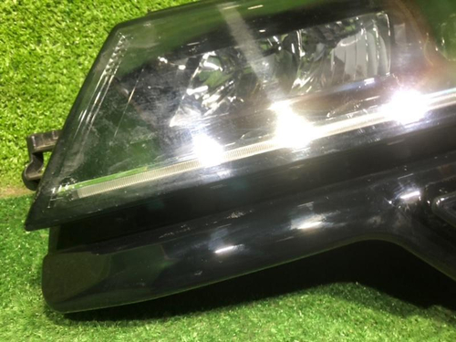 Фара левая Skoda Karoq (2017-2021) LED