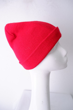 Шапка яркая на 12/14 лет