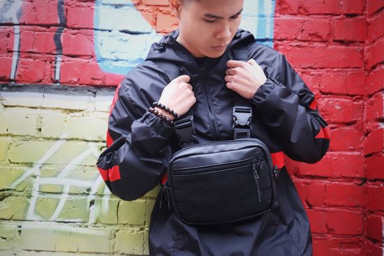 Сумка ТАЙНА нагрудная экокожа черный