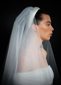Фата белая на ободке