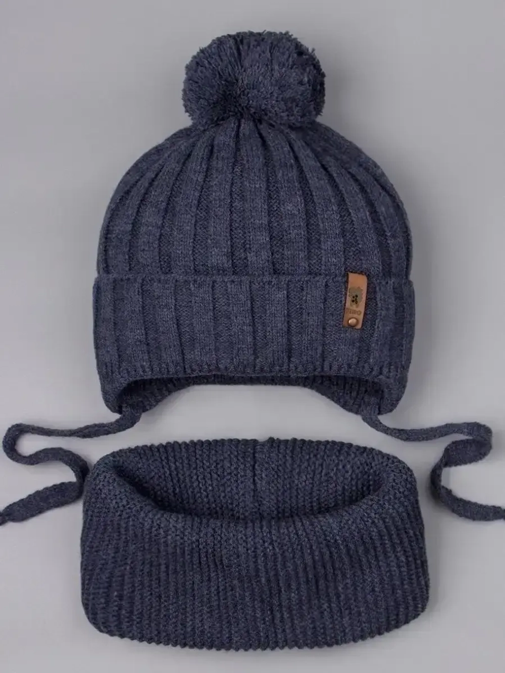 Шапка для мальчика со снудом осенняя