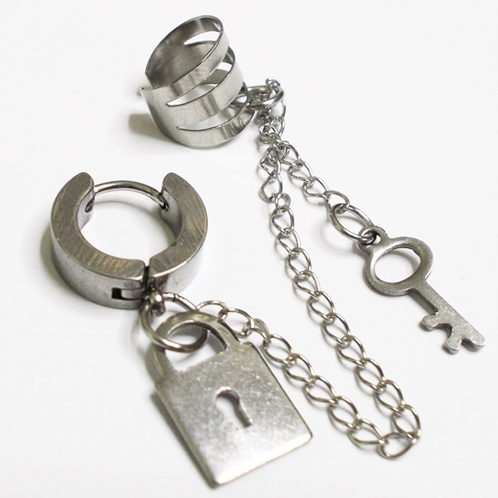 Серьга кольцо с клипсой на цепочке с подвесками "Ключик, замочек-2" для пирсинга уха. Медицинская сталь. Цена за набор.