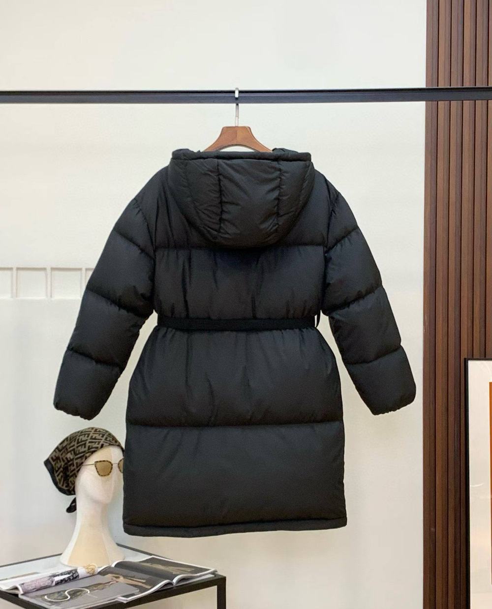 Пуховик Prada