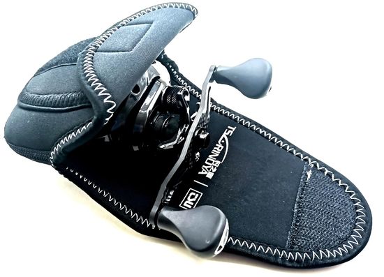 Защитный чехол для мультипликаторной катушки В7D