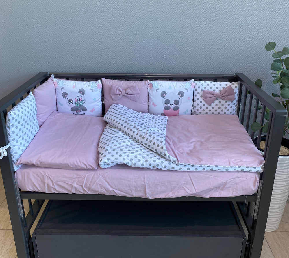 Комплект в кроватку 18 предметов "Милая панда" розовый, сатин