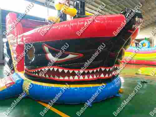 Коммерческий надувной батут "Кораблик акулы"