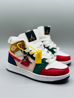 Детские высокие кожаные кроссовки Nike Air Jordan 1