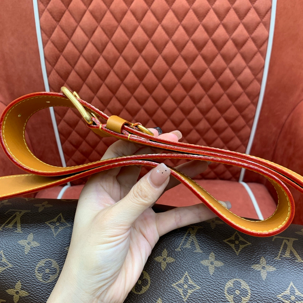 Louis Vuitton Satchel Messenger