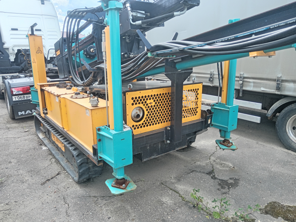 BAUMATIK 300 Pro Сваебойная установка 300 Pro (Дизельный, 2,2 л, 56 л.с., МТ)