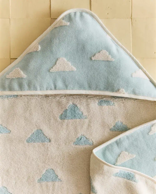 ZARA HOME ДЕТСКОЕ ПОЛОТЕНЦЕ С КАПЮШОНОМ И ПРИНТОМ, СИНИЙ
