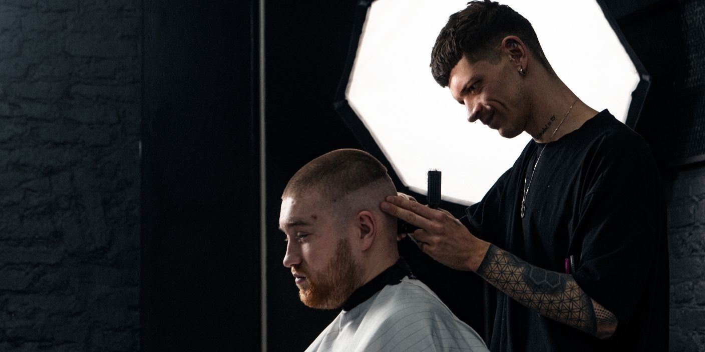 Модные стрижки для лысеющих мужчин