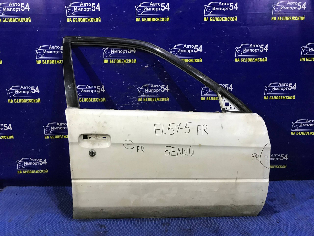 Дверь передняя правая TOYOTA CORSA 1997