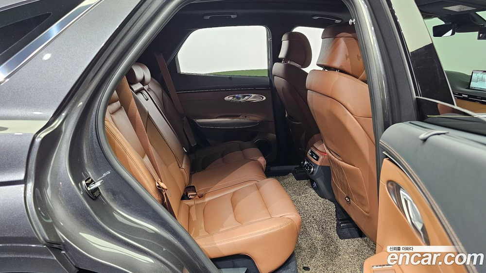 Genesis GV70 2.5T Бензин AWD (10.2022)