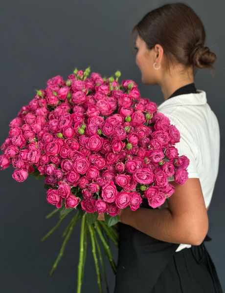 Букет каких роз лучше дарить? Гид по миру королевы цветов и секрет безупречного подарка в Крыму Букет каких роз лучше дарить? Гид по миру королевы цветов и секрет безупречного подарка в Крыму