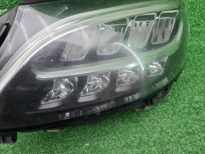 Фара левая Mercedes C w205 (2018-2023) LED