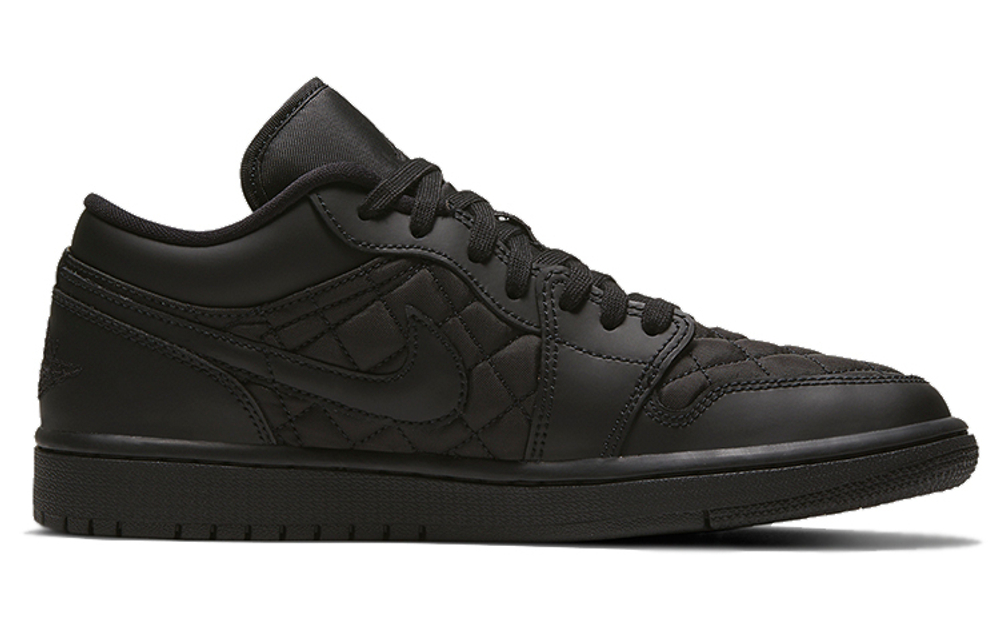 Кроссовки Jordan Air Jordan 1 Low Quilted (Женская размерная сетка)