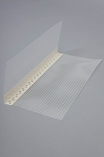 Угол ПВХ с сеткой 100х150х2500 для фасадных работ