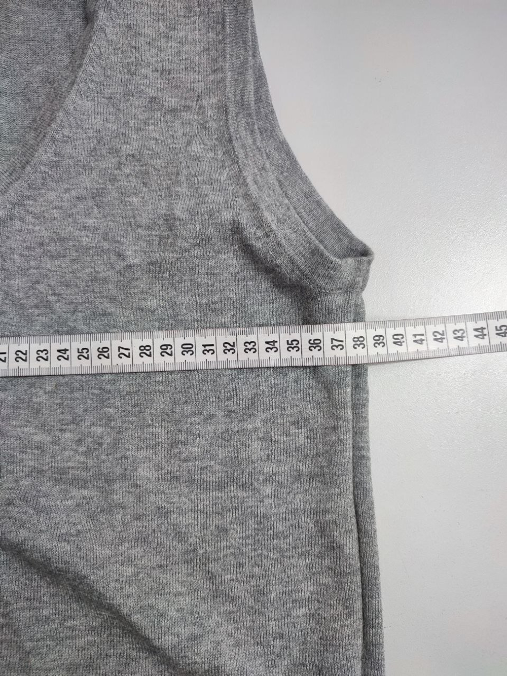 Жилет трикотажный 44 размер